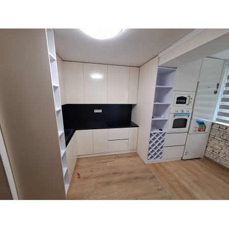 Bucatarie pe colt moderna 